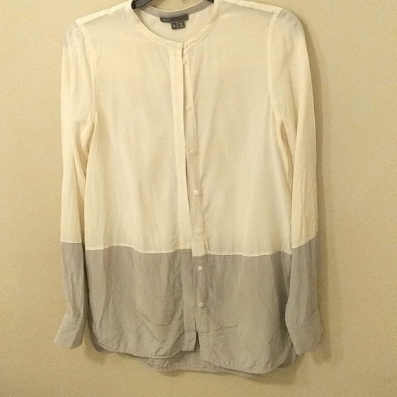 Vince Tops - Vince 100% silk block coloring blouse long sleeve